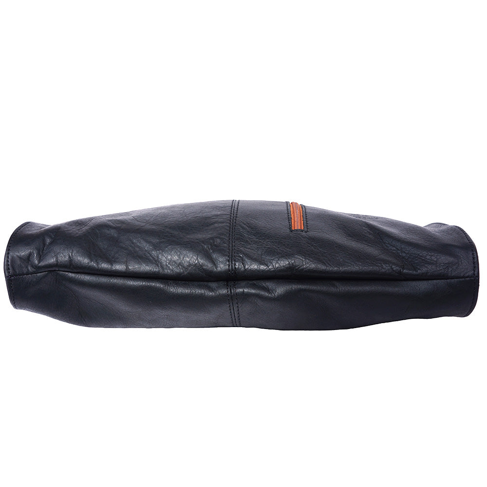 Farbe: Schwarz/Hellbraun