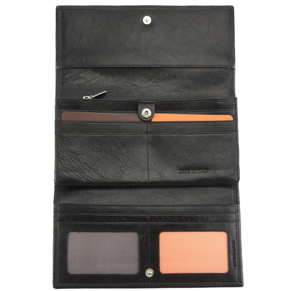 Farbe: Schwarz