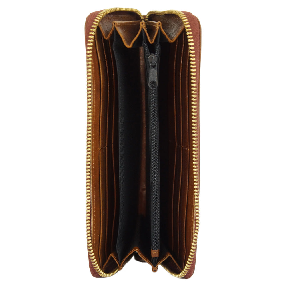 Farbe: Braun