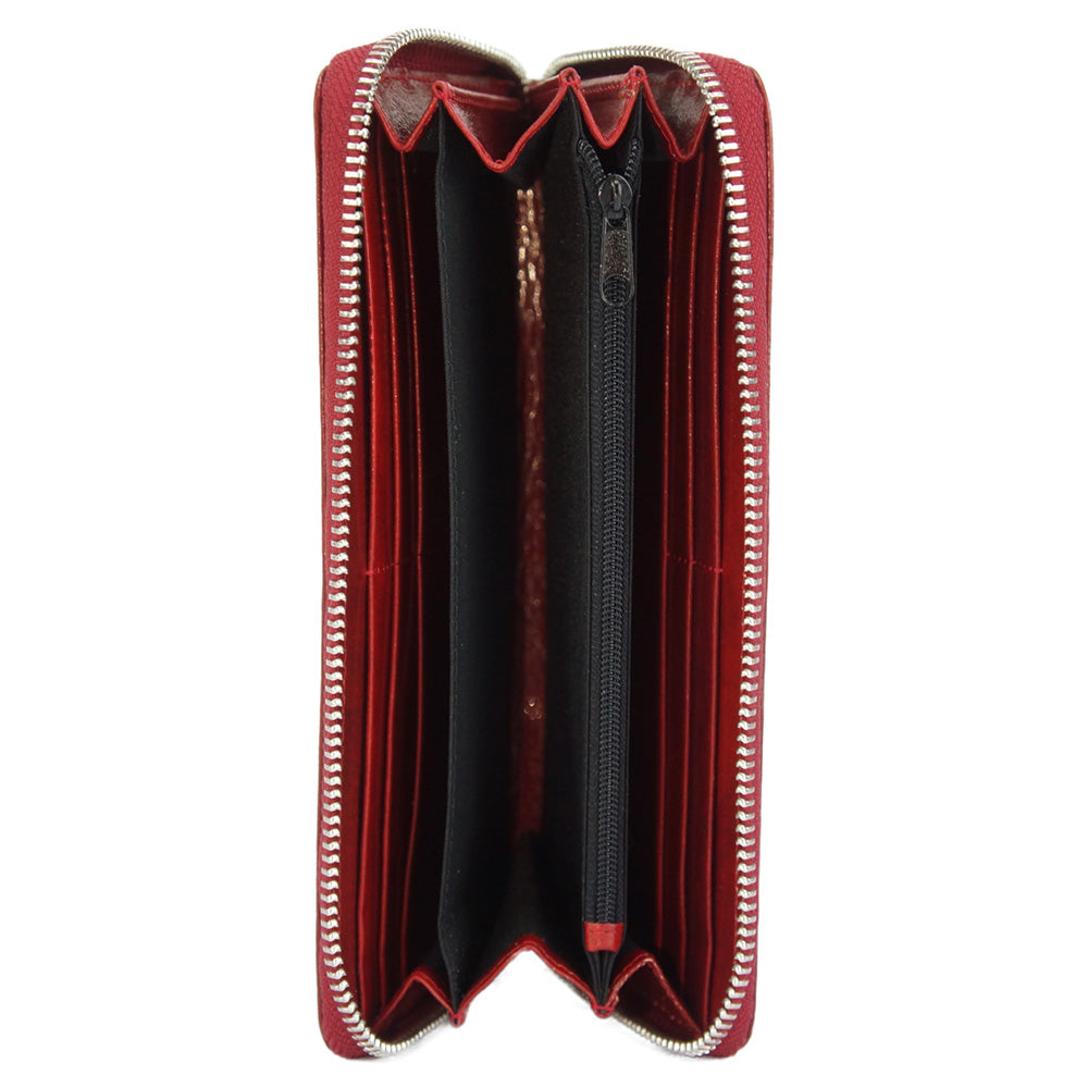 Farbe: Hellrot