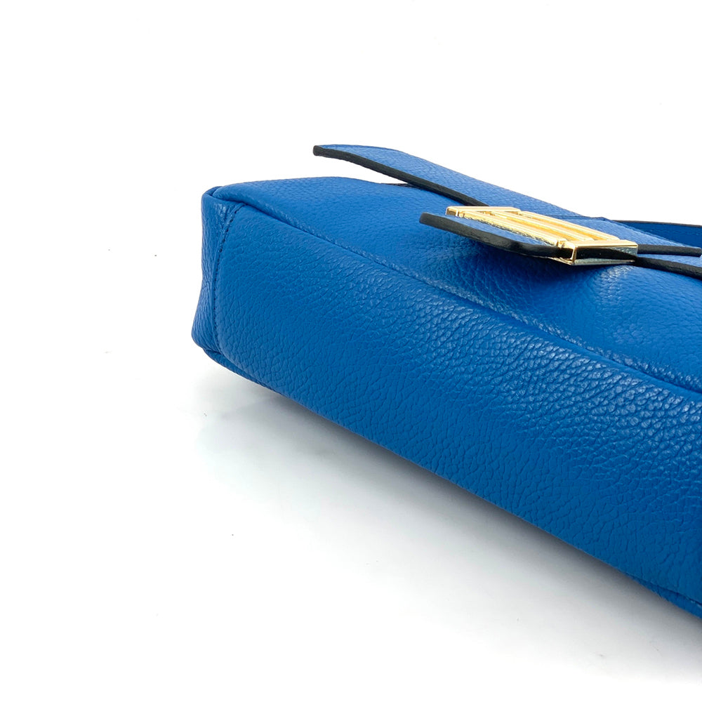 Farbe: Signalblau