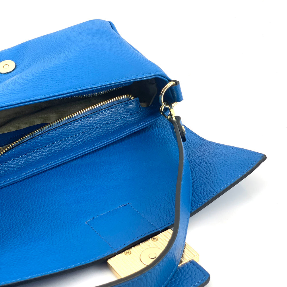 Farbe: Signalblau