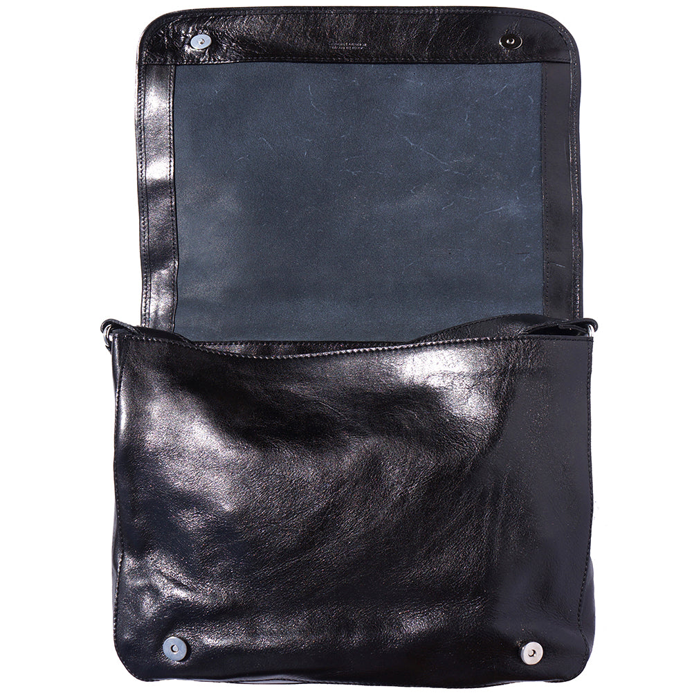 Farbe: Schwarz