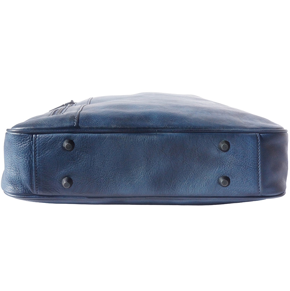 Farbe: Dunkelblau
