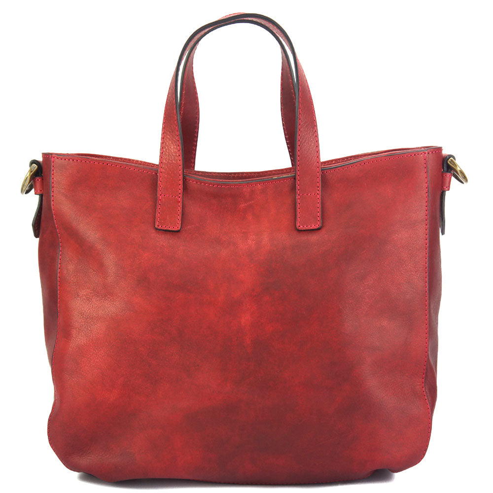 Farbe: Dunkelrot