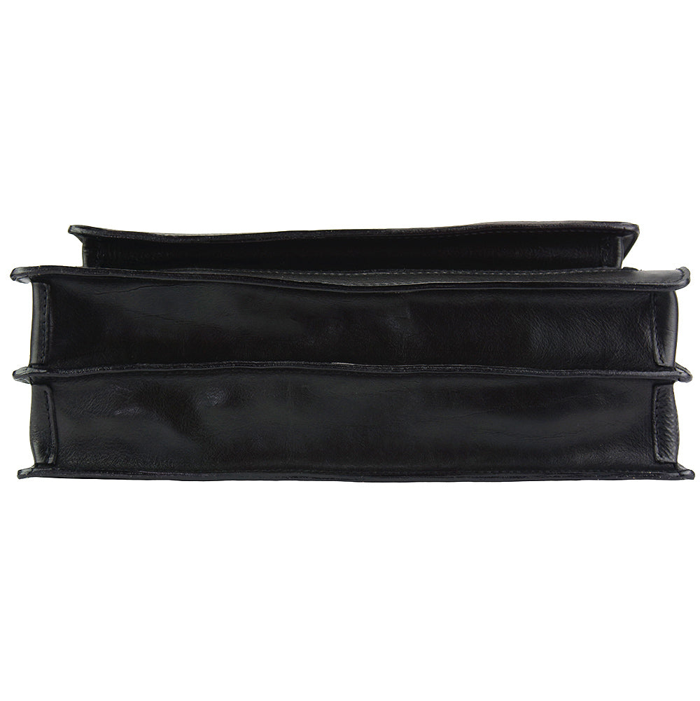 Farbe: Schwarz