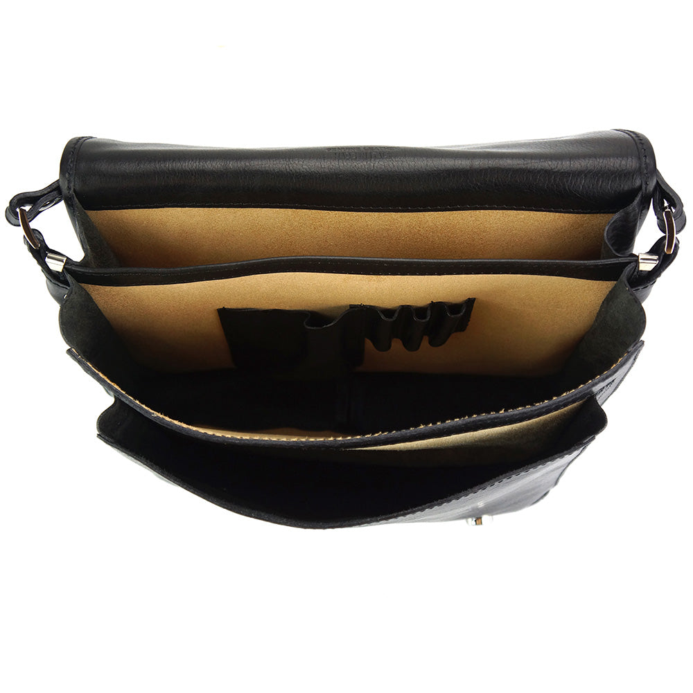 Farbe: Schwarz