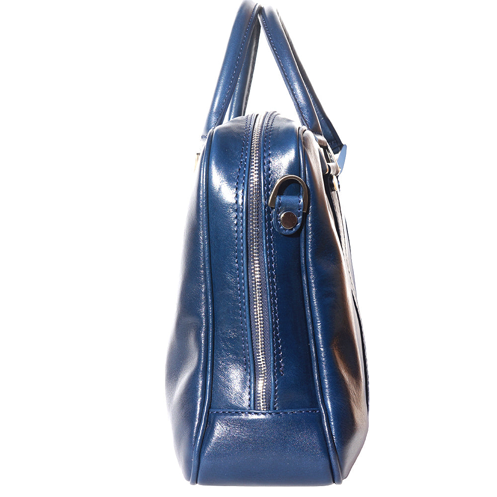 Farbe: Dunkelblau