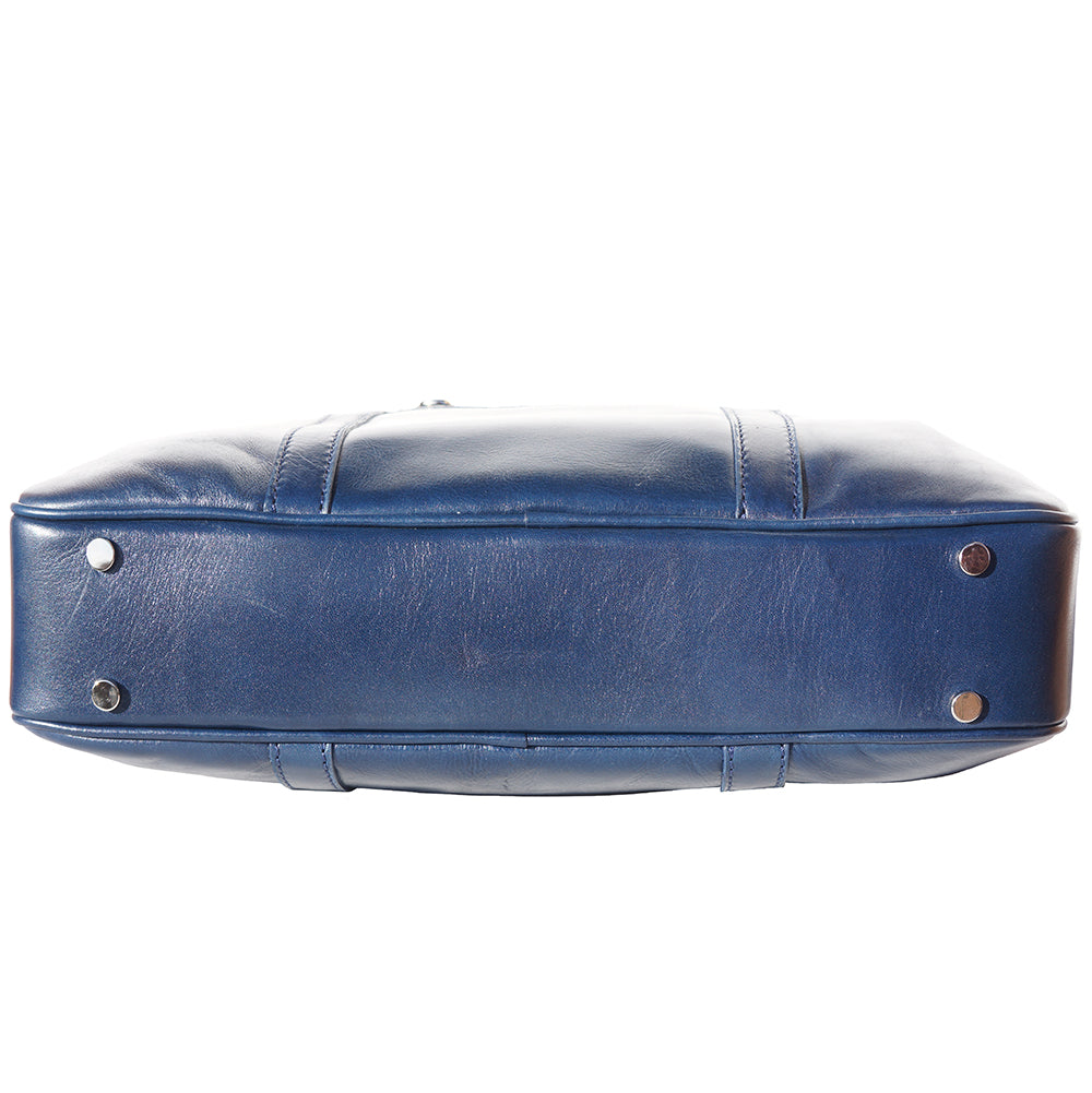 Farbe: Dunkelblau