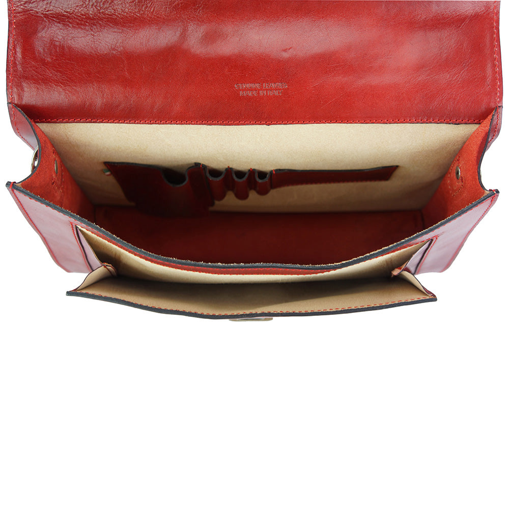 Farbe: Hellrot