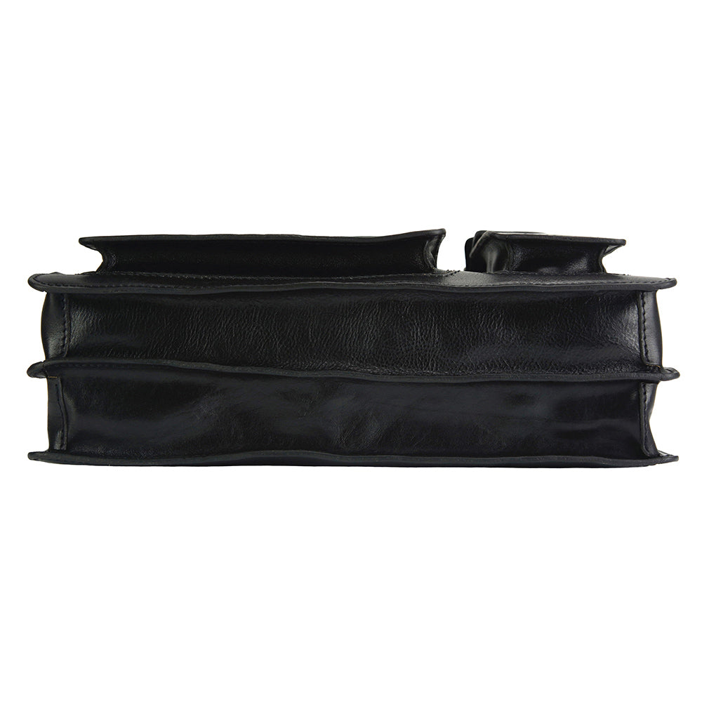 Farbe: Schwarz