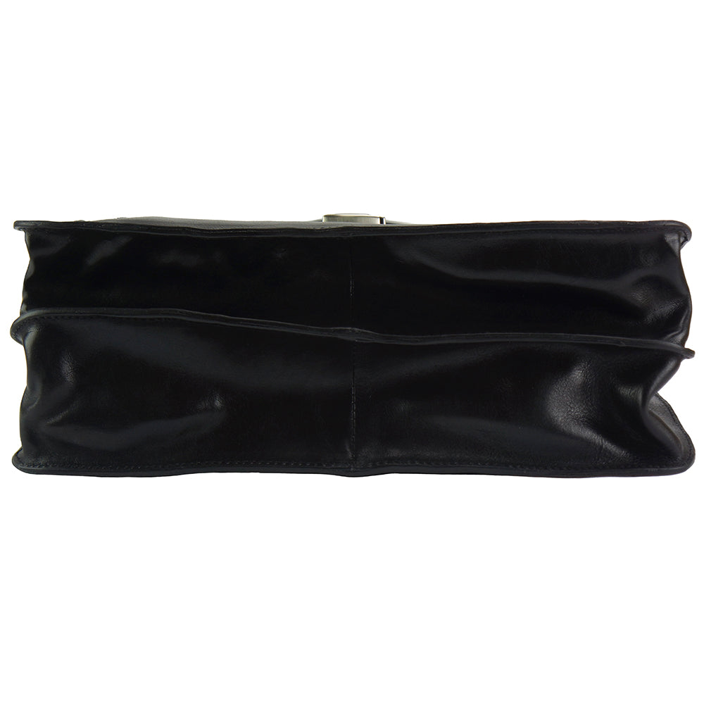 Farbe: Schwarz