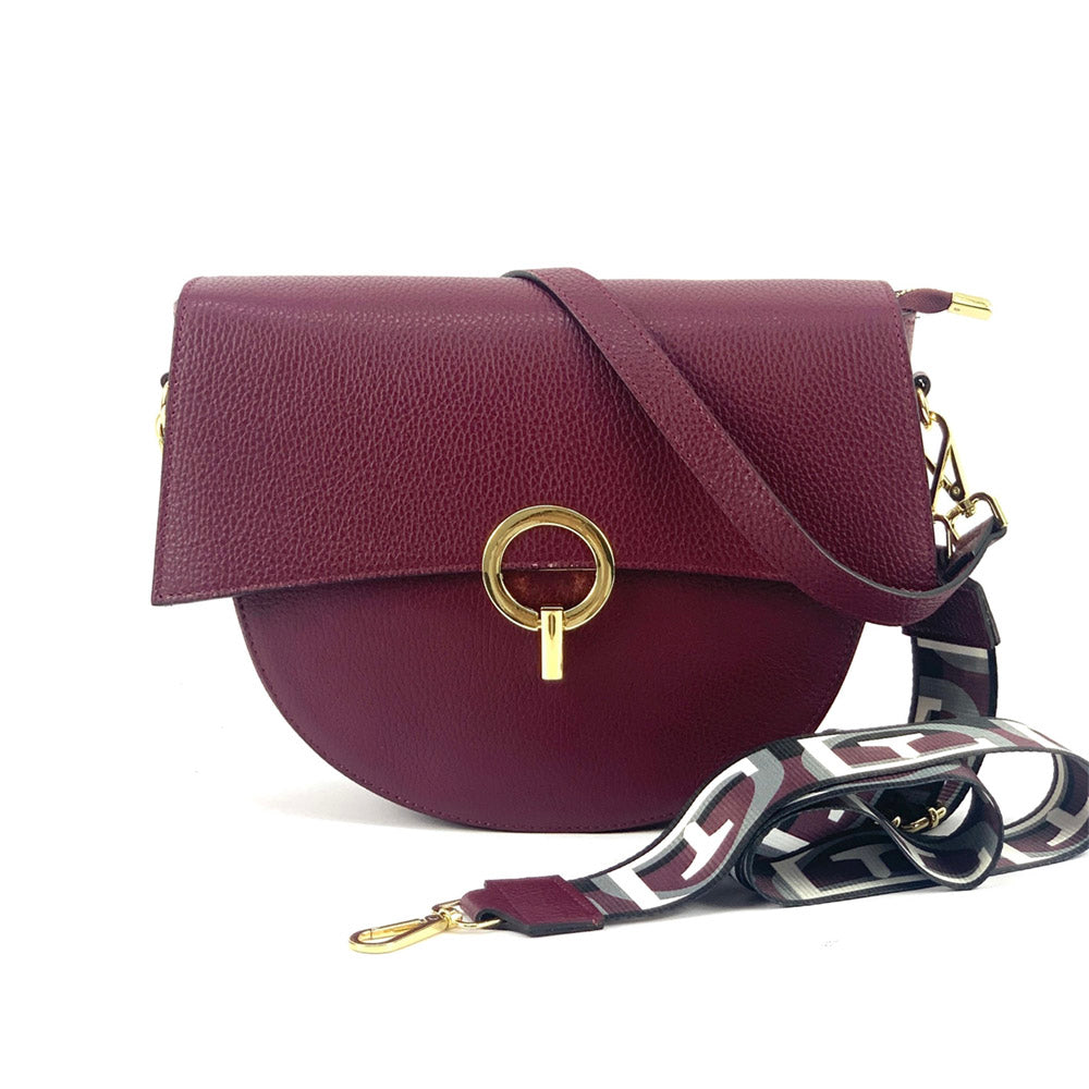Farbe: Bordeaux