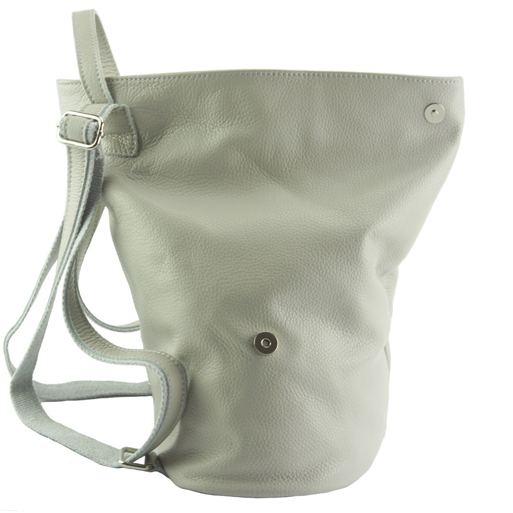 Farbe: Grau