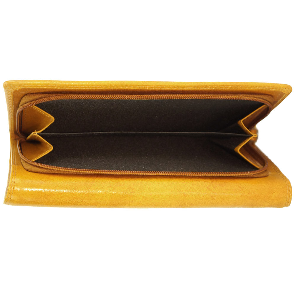 Farbe: Gelb