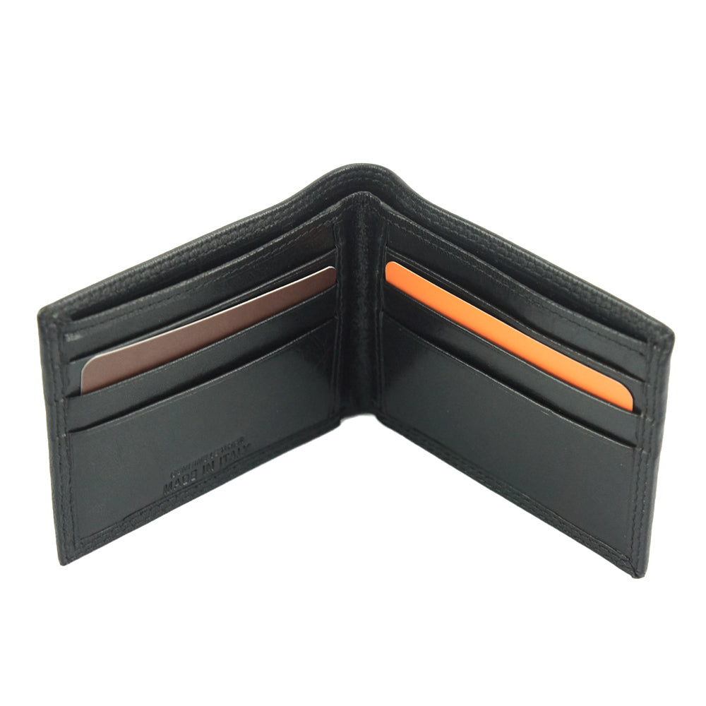 Farbe: Schwarz