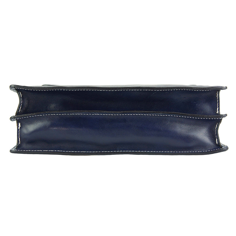 Farbe: Dunkelblau