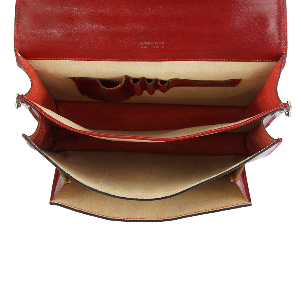 Farbe: Hellrot