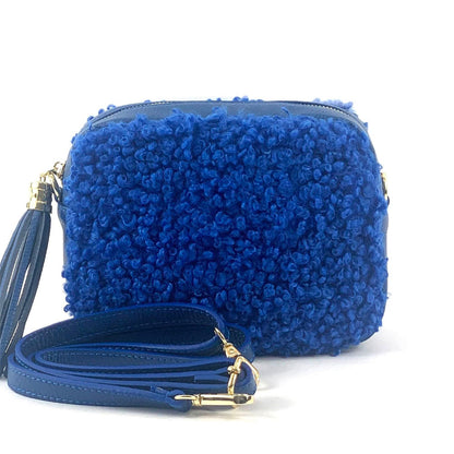 Farbe: Signalblau